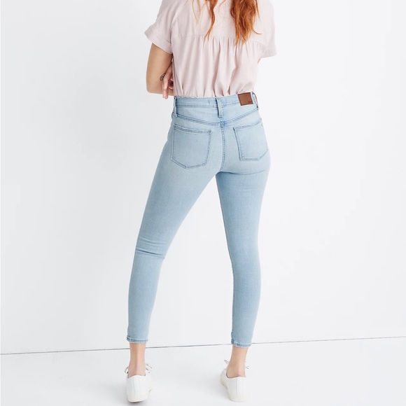 Madewell 9" Mid-Rise Skinny Crop Jeans - Picture 5 of 12